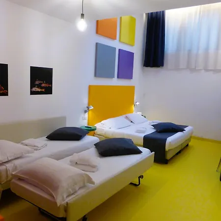 Otel Correra 241 Lifestyle 3*