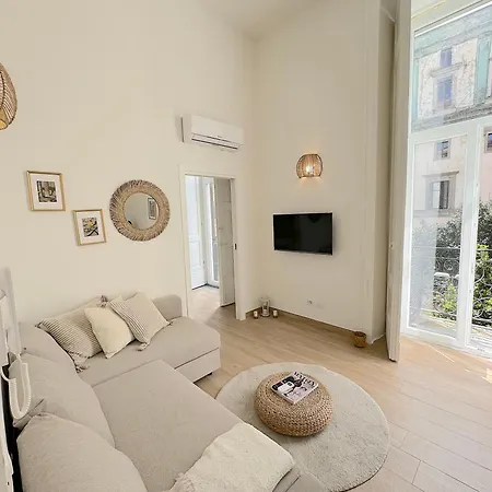 Apartment Unihome *