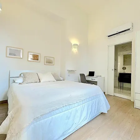 Unihome * Naples