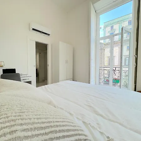 Unihome Apartment