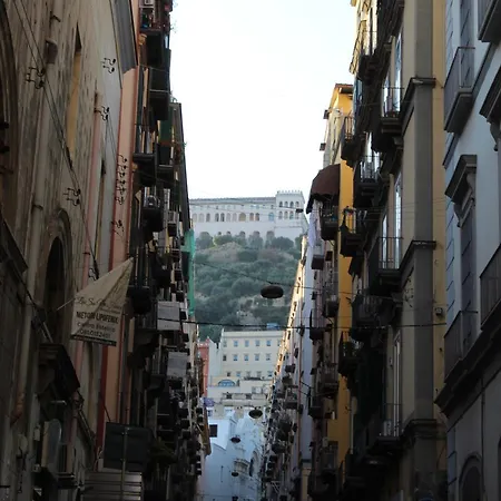 Affittacamere Blackwoody Contemporary - Centro Storico Via Toledo