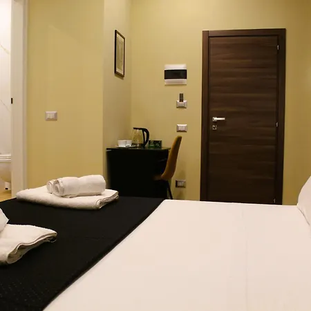 Blackwoody Contemporary - Centro Storico Via Toledo Affittacamere *