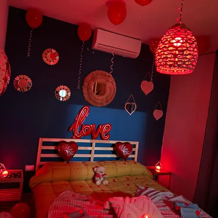 Diamond Apartment *