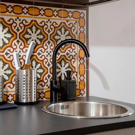 Tra I Vicoli Di Napoli, La Olivella Design E Apartment