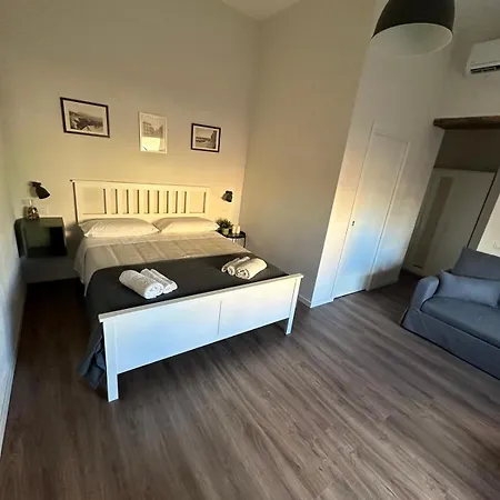 Guest house Tammurriata Nera Bedroom Naples
