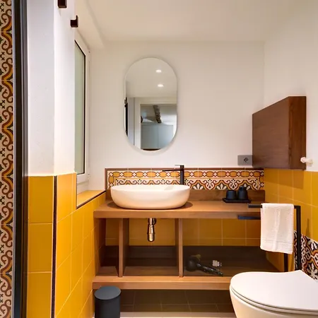 Tra I Vicoli Di Napoli, La Olivella Design E Apartment *