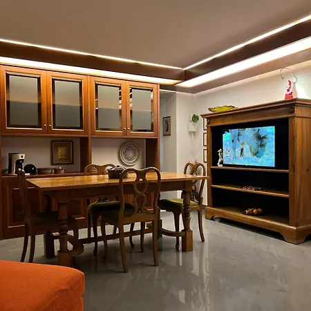Ann' Amari Arancione Holiday home