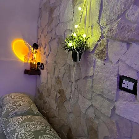 Centro - Grottino Con Vasca Idromassaggio Apartment *