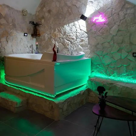 Apartment Centro - Grottino Con Vasca Idromassaggio Naples