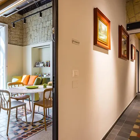 Apartment La Pinacoteca By Napoliapartments