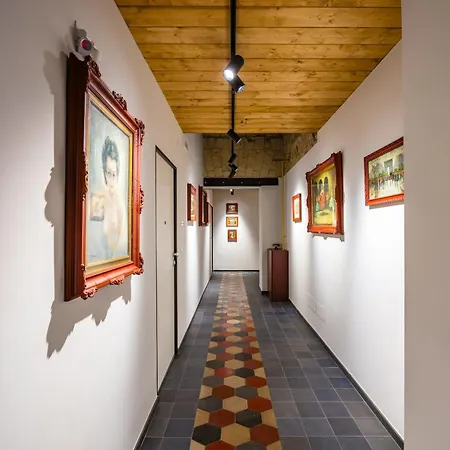 Apartment La Pinacoteca By Napoliapartments *