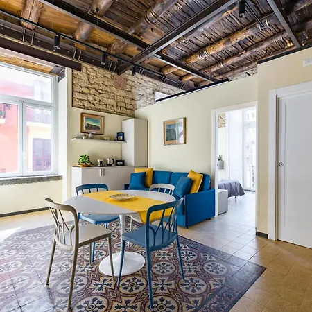 La Pinacoteca By Napoliapartments Apartment