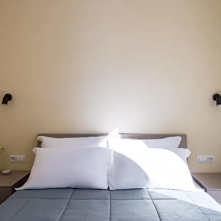 Apartment La Pinacoteca By Napoliapartments *