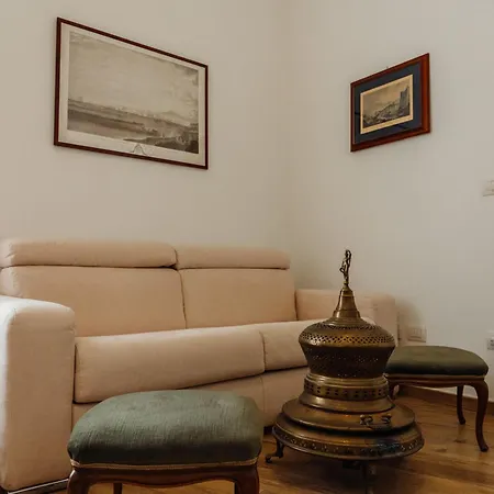 Bed & Breakfast Lo Specchio Dei Papiri *