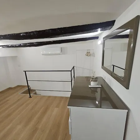 Spaccanapolitwenty By Melpia Homestay *