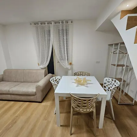 Spaccanapolitwenty By Melpia Homestay *