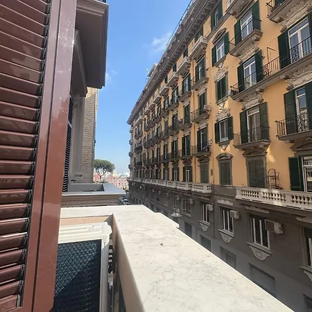 Santa Lucia 15 * Napoli