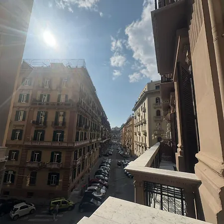Santa Lucia 15 *