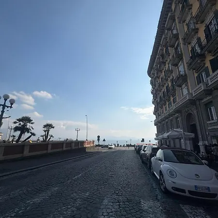 Santa Lucia 15 Napoli