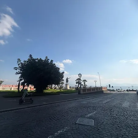Santa Lucia 15 * Napoli