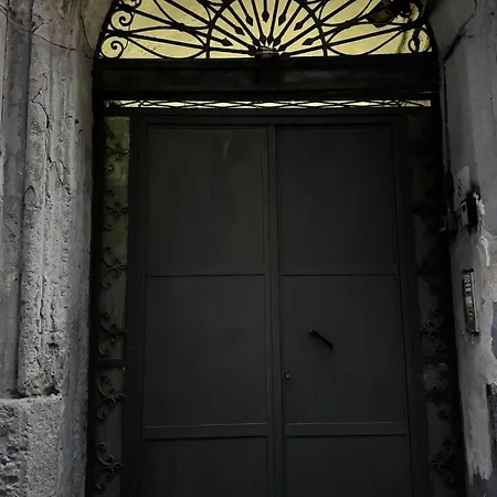 Dream House Apartment