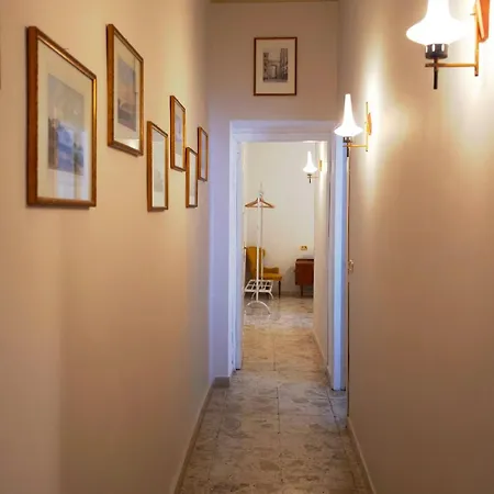 Domus Lux Carita *