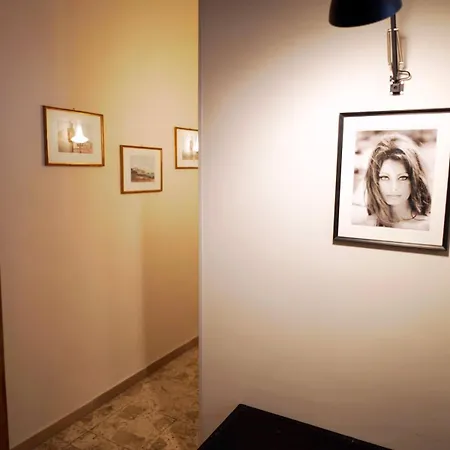 Domus Lux Carita Apartment *