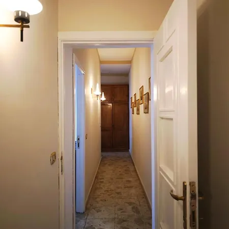 Domus Lux Carita *