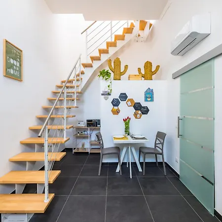 Le Porte Di Partenope Bed & Breakfast *