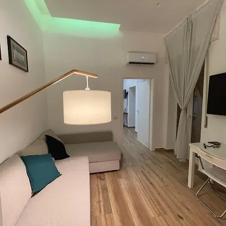 Appartamento Colibri A Piazza Dante Napoli