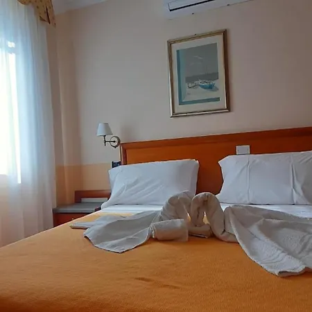 Pacis Bed & Breakfast *