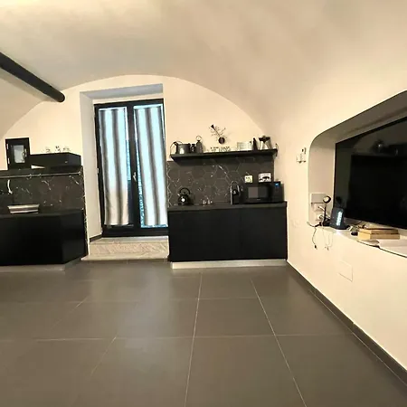 Apartment House Vetriera *