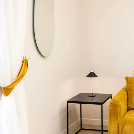 Apartment Chiatamone Seafront Naples