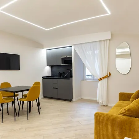 Appartamento Chiatamone Seafront