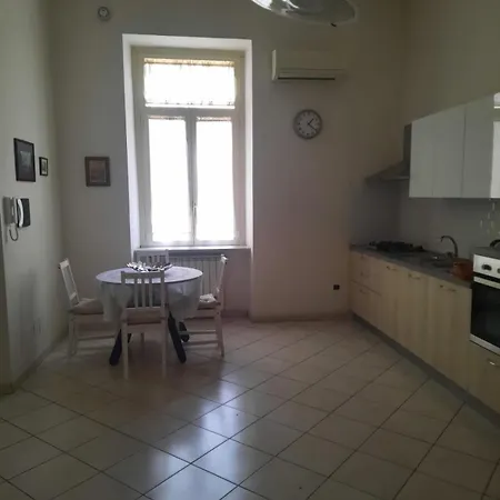 Ampio In Centro Naples