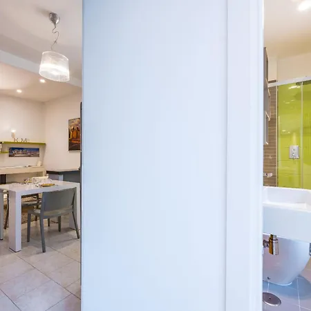 Apartment Metro Universita By Wonderful Italy