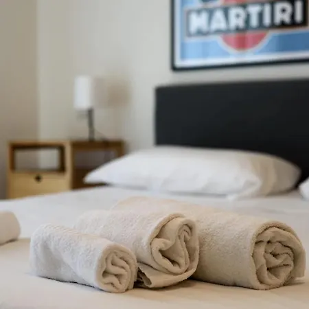 2br Per 5 Con Patio Privato - Vicino Centro * Napoli