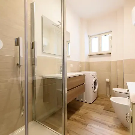 2br Per 5 Con Patio Privato - Vicino Centro Napoli
