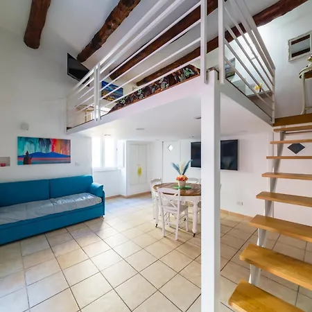 Toledo House Apartment *