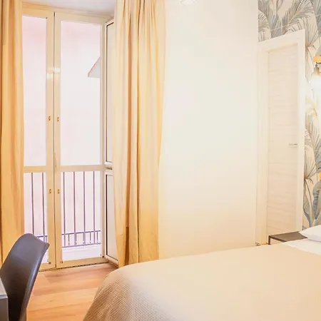 Apartment Maison Rose, Host *
