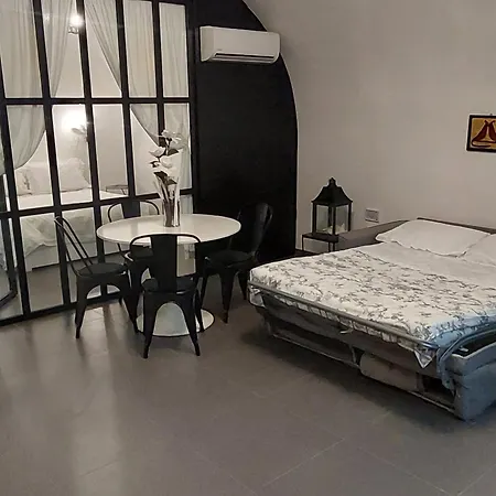 Apartment House Vetriera