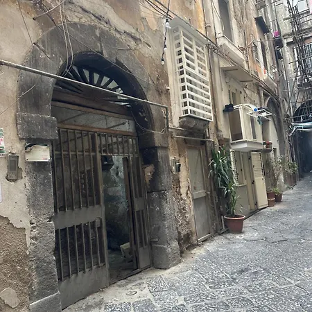 Daire Civico Antico Napoli