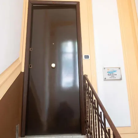 Maison d'hôtes Resta Cu'mme Vomero Naples