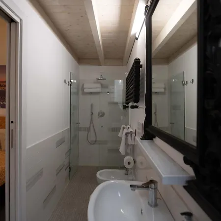 Resta Cu'mme Vomero Maison d'hôtes Naples