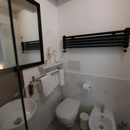 Resta Cu'mme Vomero Maison d'hôtes *