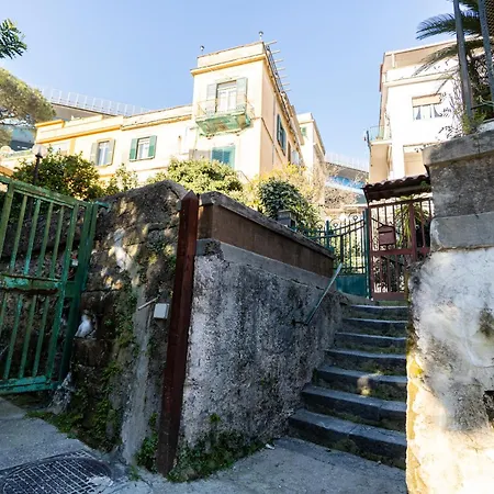 Alessandra- Comfort E Spazio A Casa vacanze Napoli