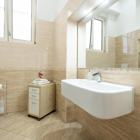 Alessandra- Comfort E Spazio A Casa vacanze Napoli