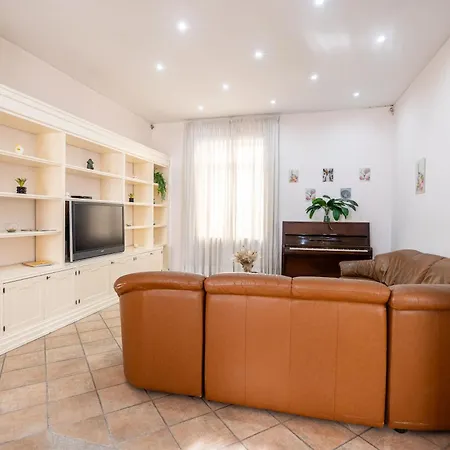 Casa vacanze Alessandra- Comfort E Spazio A