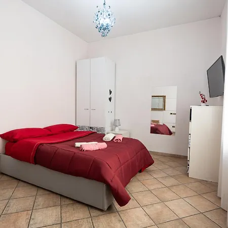 Alessandra- Comfort E Spazio A Napoli