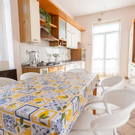 Casa vacanze Alessandra- Comfort E Spazio A